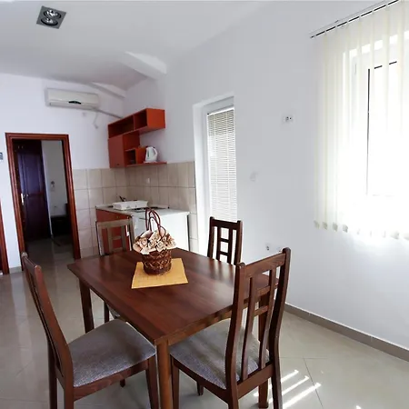 Apartments Baron Sveti Stefan Room photo