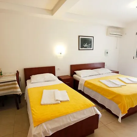 Apartments Baron Sveti Stefan Exterior photo
