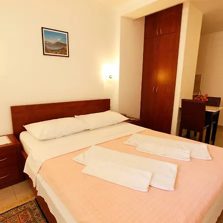 Apartments Baron Sveti Stefan Exterior photo